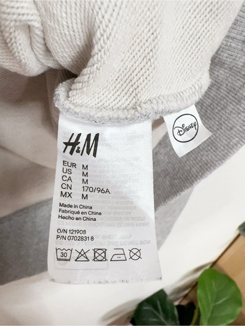 H&M x Moschino Disney Mickey Mouse Boombox Graphic Crewneck Sweatshirt - Picture 6 of 7